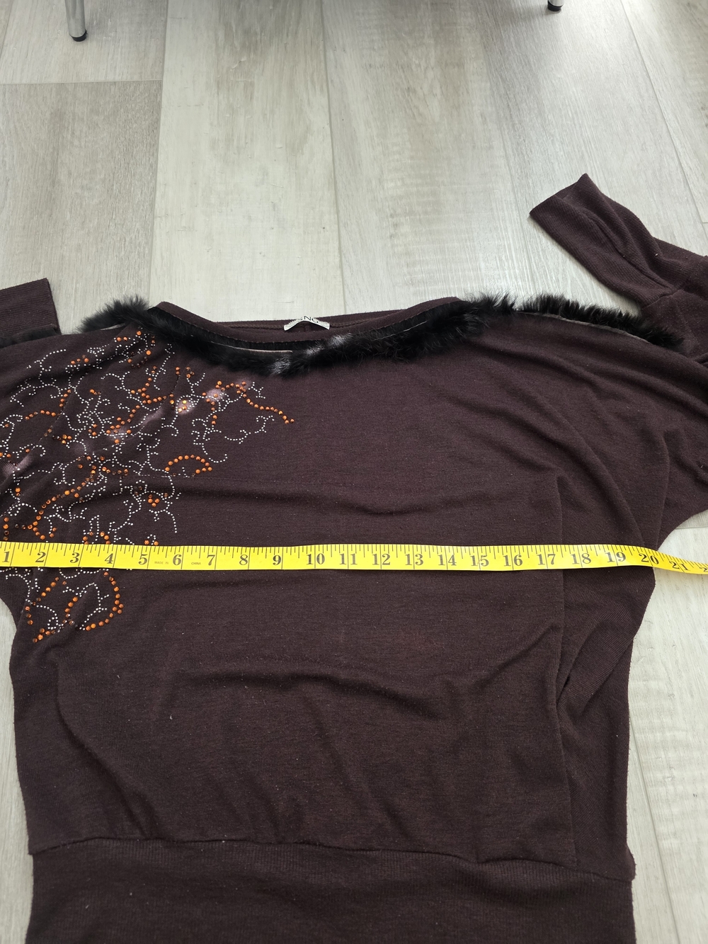 SNG Brown Embellished Faux Fur Trim Dolman Sweater Top Size S/M - Picture 8 of 11
